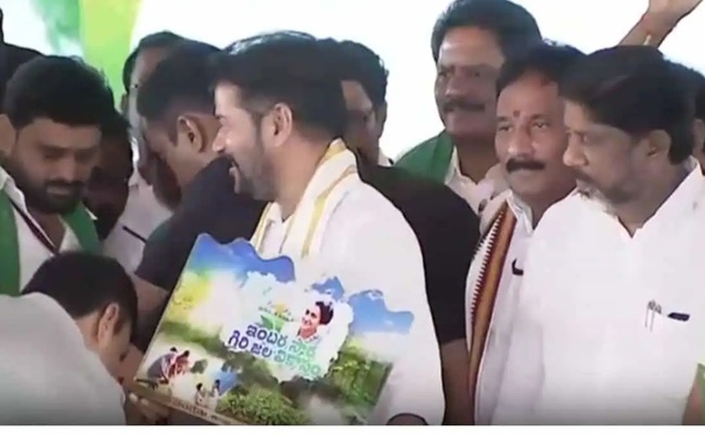 Revanth is no KCR to allow IAS officers to touch feet
