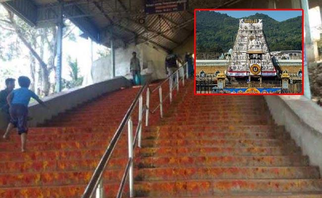 Andhra Pradesh: Children not to be allowed on Tirumala temple footpath  routes after 2 p.m