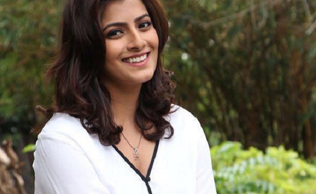 Talented Beauty Joins Samantha's Yashoda