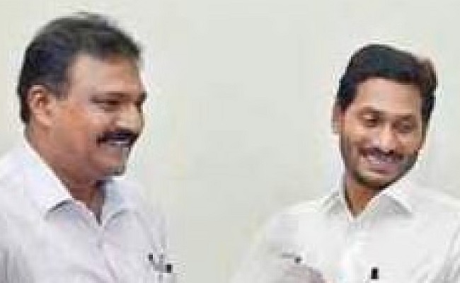 Why Most Journalists In AP Are Against Jagan Govt?