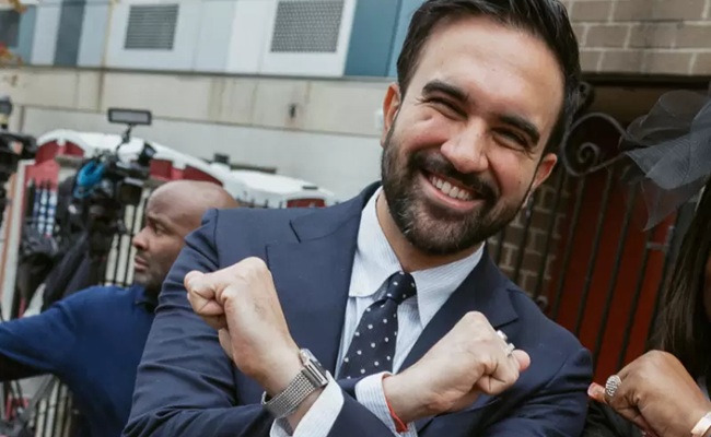 Mamdani Nails SRK Pose but Fumbles B'wood Quiz