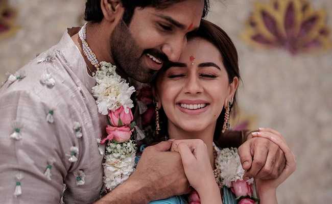 Aadhi and Nikki's wedding ceremony kicks off