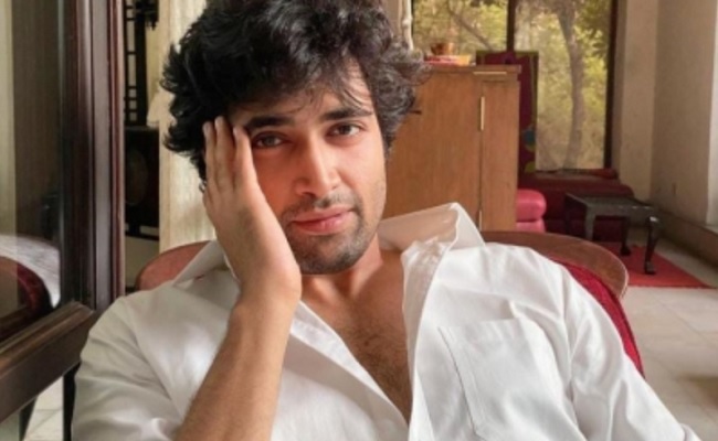 Twin Sisters' Marriage Proposal To Adivi Sesh