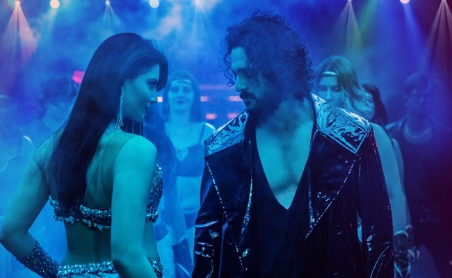 Watch: Akhil's Wildness, Urvashi's Glamor