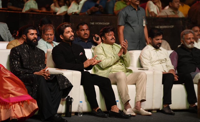 Pics: Gaddar Awards- Allu Arjun With Revanth Reddy