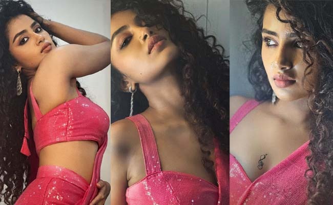 Pics: Pretty Lady In Pink Saree