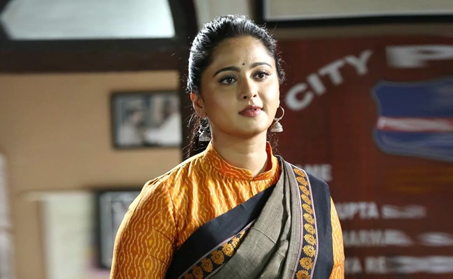 Anushka Shetty Is Still Not Confident Enough