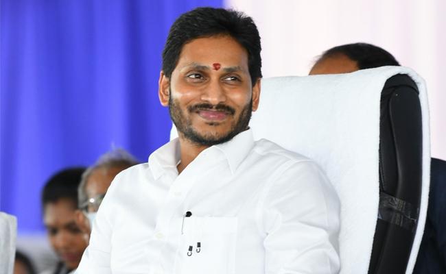 MP-MLA dispute reaches Tadepalli: Will Jagan settle it?