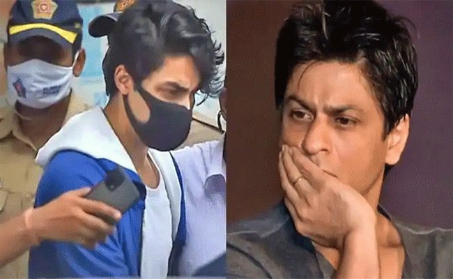 SRK goes to fetch Aryan Khan from jail on bail