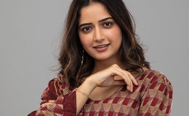 Ashika Ranganath as Ishika in Kalyan Ram' Amigos