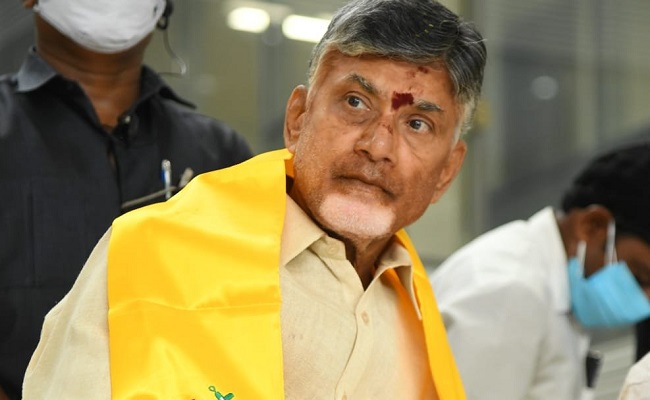 Chandrababu's family sponsors 'Annaprasadam'