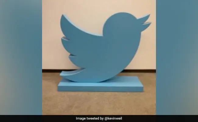 Twitter Bird Statue Sells For $100,000