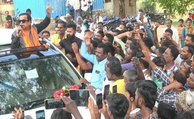 Brahmanandam Campaigns for a BJP Candidate