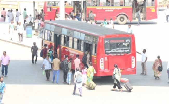 Free bus rides turn bumpy: Many women reject freebie, insist on tickets