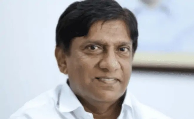Family trouble: Ex-BRS MP sympathises with Kavitha