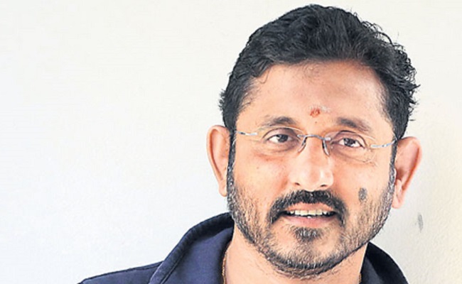 Writer BVS Ravi Becomes Full Time Actor?