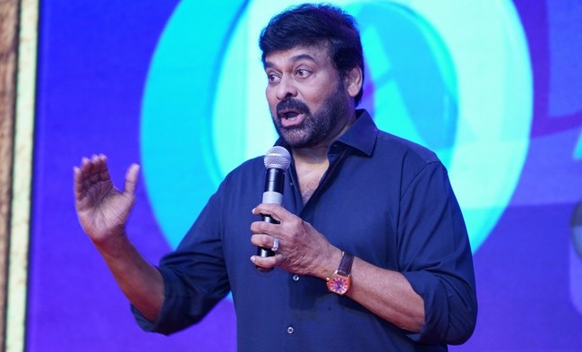 Chiranjeevi all praise for Senapathi team