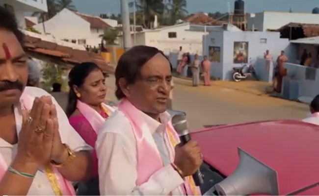 Cong ad campaign against KCR kicks up row!