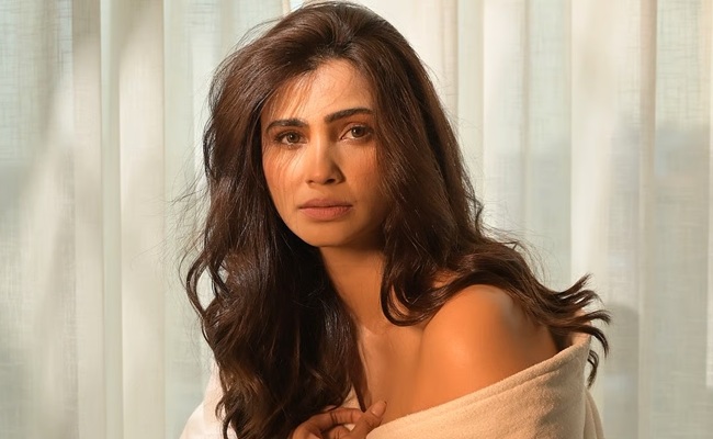 Actress On South Indian Cinema's Navel Obsession