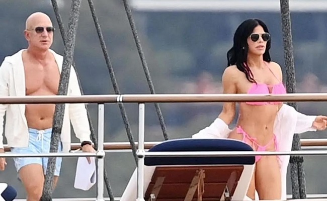 Shirtless Bezos seen sunbathing with girlfriend Sanchez on $500mn superyacht