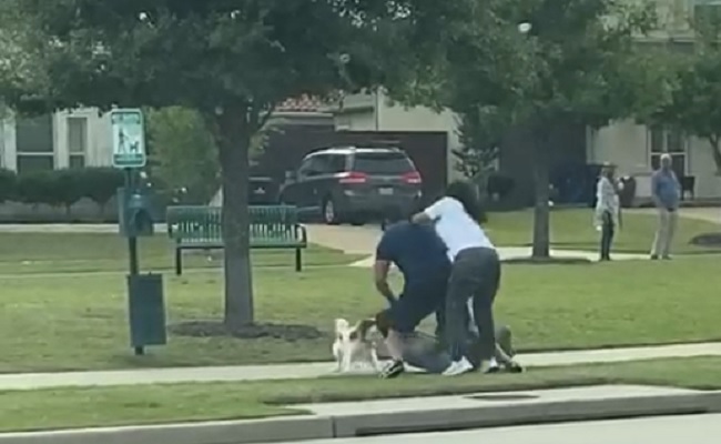 Our Men Fight in Public in USA, One Booked