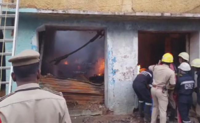 11 Bihar workers charred to death in Hyd fire accident