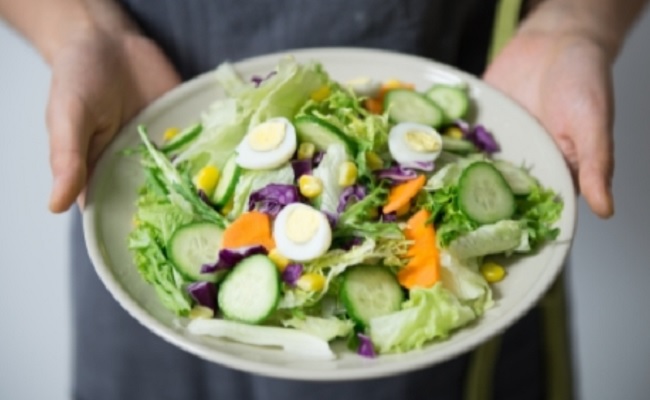 Right food can help beat depression, say nutritionists