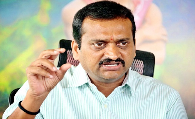 Bandla Ganesh Strives to Be Andarivaadu!