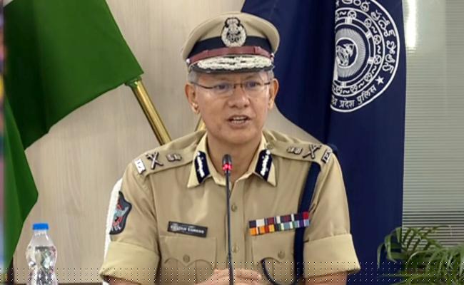 Why did ex-DGP of Andhra took premature VRS?