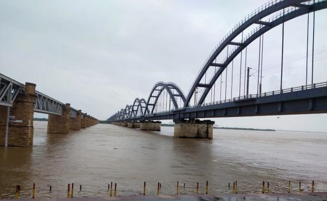 Godavari bridge closed: Amaravati farmers' SOS to Modi!