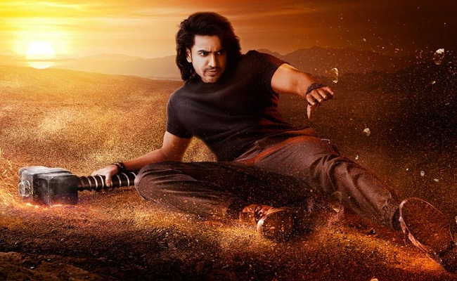 Hero Movie Review: Flimsy Story, Wacky Narrative Hero Movie Review: Flimsy Story, Wacky Narrative