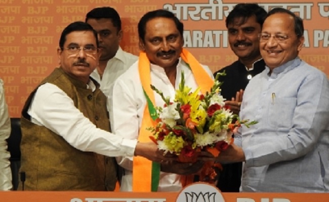 Jolt to Congress: Kiran Kumar Reddy joins BJP