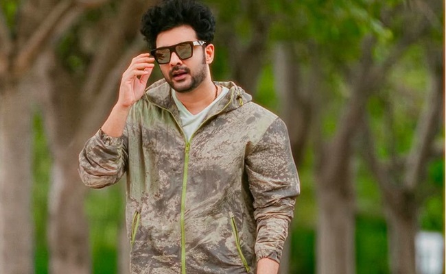 Buzz: Young Hero Returns Rs 4 Cr After Disaster