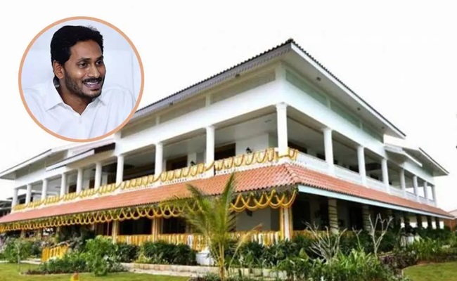 Jagan surrounded by TDP leaders at Tadepalli!