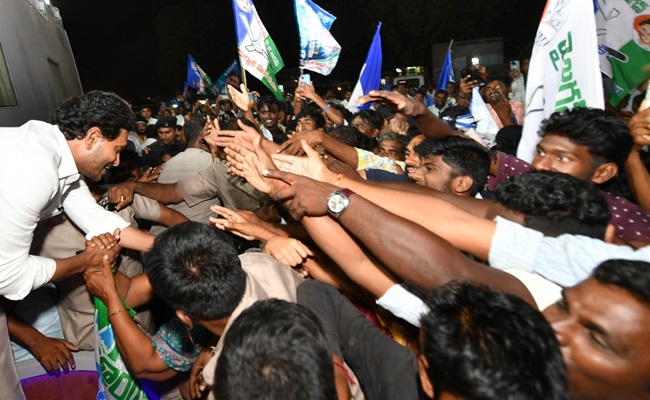 Siddham Strengthens Jagan's Bond with Masses