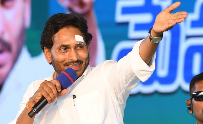 Stone attack won't stop my victory: Jagan