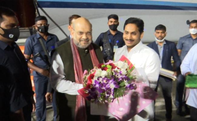 KCR skipping Amit Shah meeting in Tirupati?