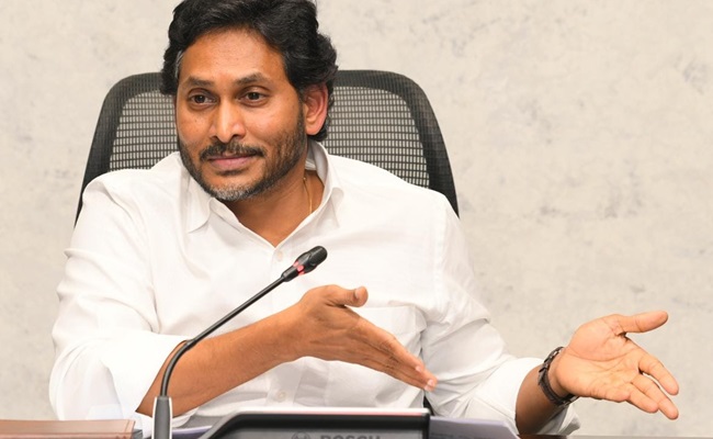 Why Are People Thronging Jagan's Meetings, Not Naidu's?
