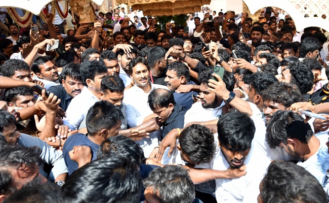 Raptadu Wedding Event: Is That A Sign Of Anti-Incumbency?