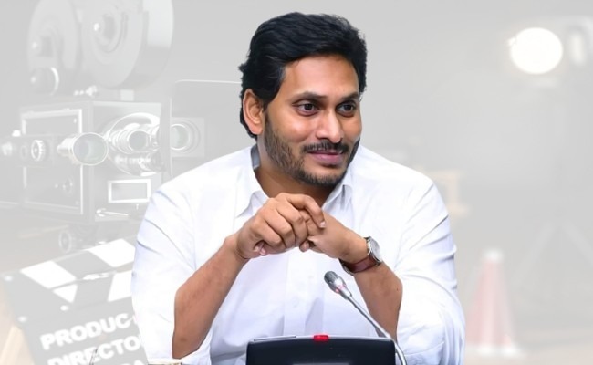 Tollywood goes back to its anti-Jagan stand?