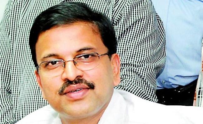 JD all praise for Jagan: What's up?