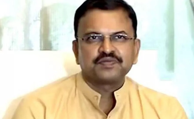 After Jana Sena experiment, JD eyeing AAP?