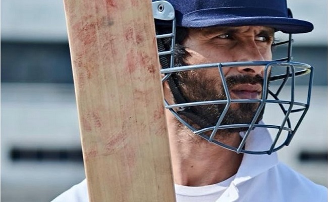 'Jersey': Shahid delivers a knockout performance