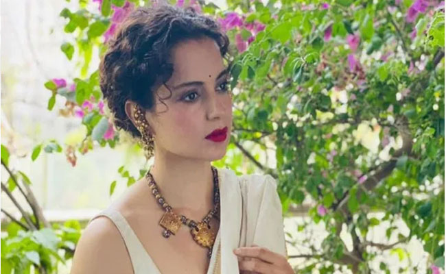 Kangana Attacks 'Brahmastra' Director