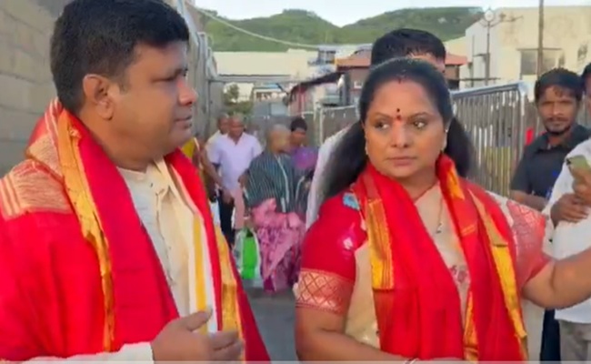 Kavitha Seeks Blessings at Tirumala Before Padayatra