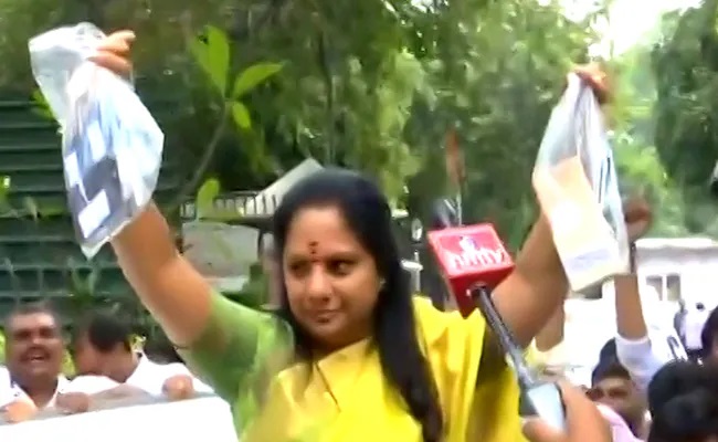 Kavitha Waves 'Proof' Against Agency's Charge