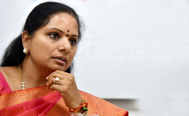 Kavitha turns saffron, speaking BJP language!