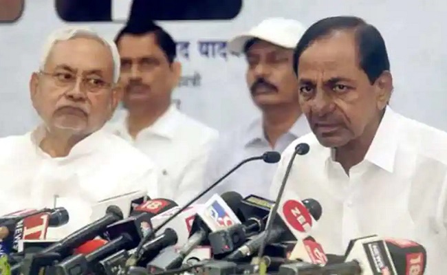 Nitish not happy with KCR gestures?