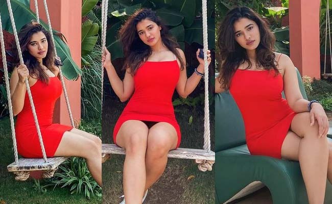 Pics: Miss Sharma's Leg Show In Red