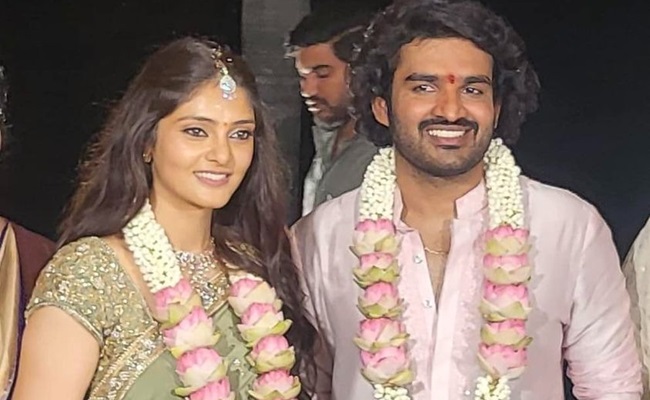 Pic: Kiran Abbavaram and Rahasya Gorak Engaged